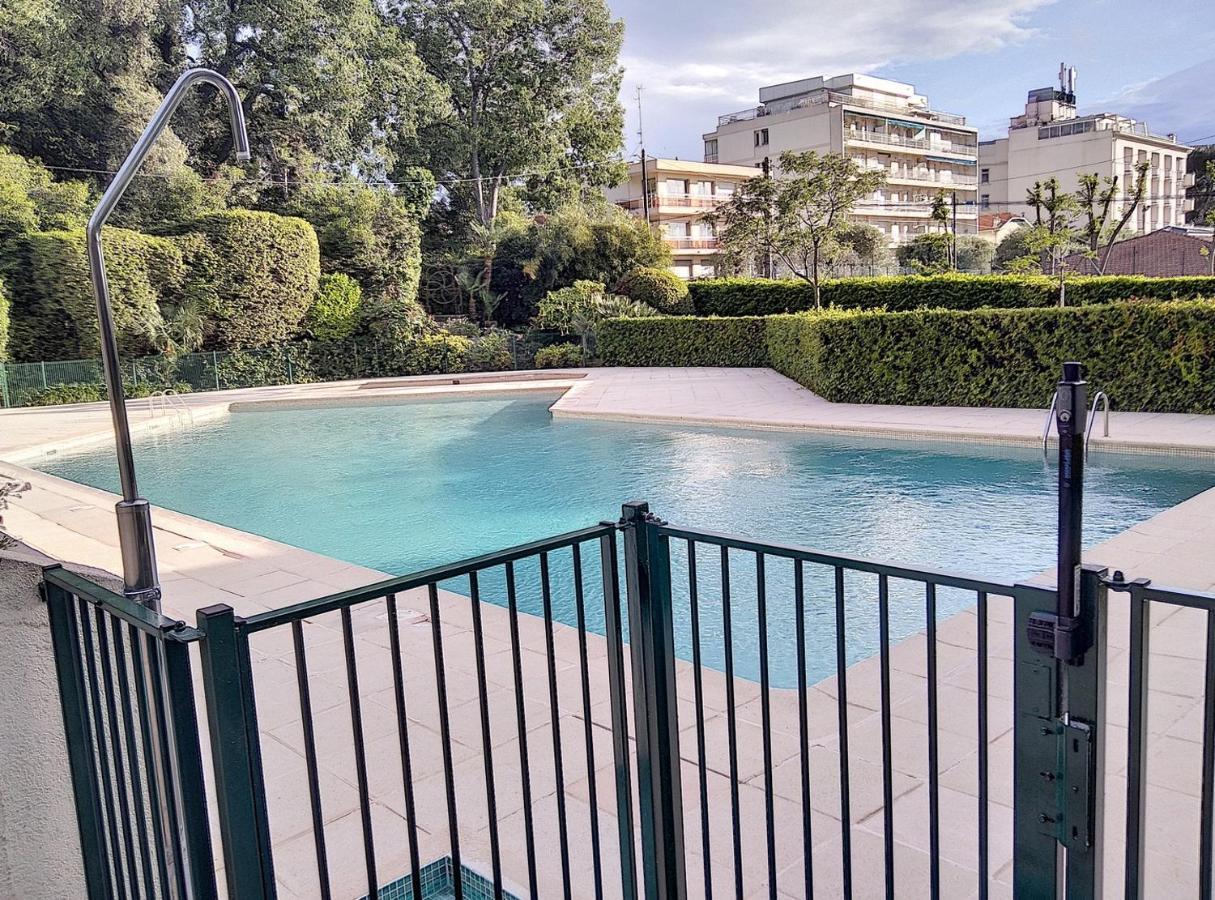 Chateau De La Pinede Juan-les-Pins Ngoại thất bức ảnh