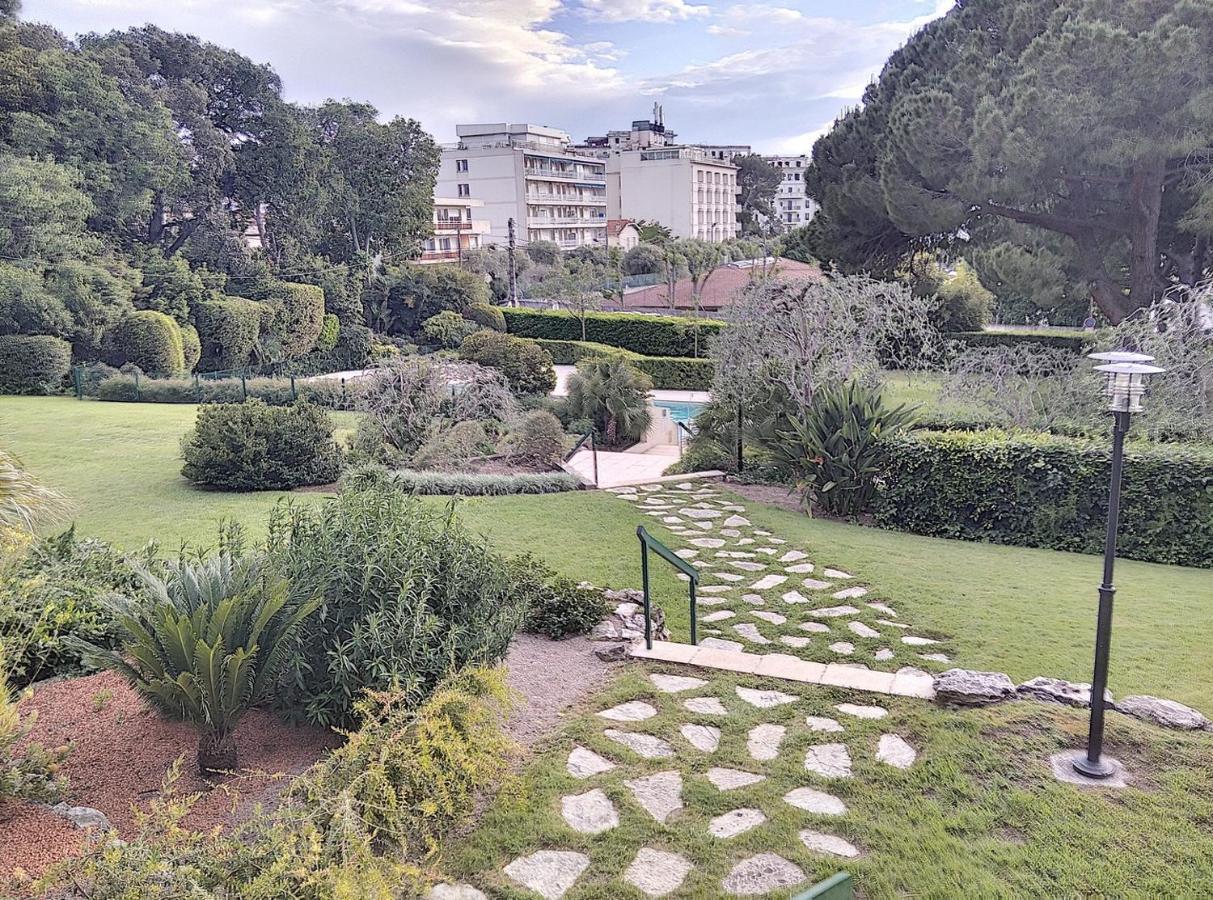 Chateau De La Pinede Juan-les-Pins Ngoại thất bức ảnh
